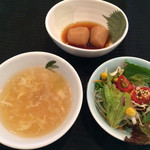 Shida Saikan - おかわりし放題のスープ、サラダ、里芋の煮付け