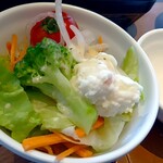 しゃぶ葉 - サラダも食べ放題！ブロッコリーは凍ってた（笑）