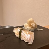 鮨 箕輪 - ヒラメの昆布締め