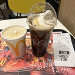 マクドナルド - ドリンク写真:ミニッツメイドオレンジ170円、マックフロートコーヒー340円