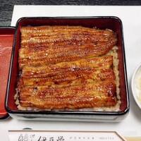 鰻割烹 伊豆栄 本店 - 