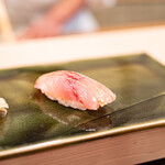 すきやばし 次郎 - 鰺