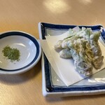 本むら庵 - たらの芽の天ぷら※抹茶塩