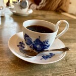 カフェ・ル・プティ・ニ・トロワ - 