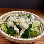 モン ルー - ブロッコリーブルーチーズソース