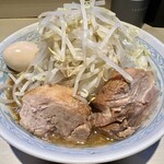 陸 - 味玉らーめん（1,100円） 野菜多め