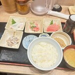 一夜干しと海鮮丼 できたて屋 KITTE丸の内店 - 