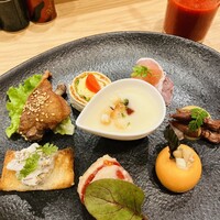 炭火とワインと純米酒 King Momo - 