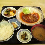 あほだら亭 - ７月１日（火曜日）の３番、ハンバーグ。ご飯小で５３０円。