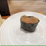 弘寿司 - 生たらこに薄く切った柚子がトッピング