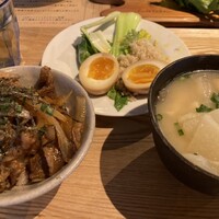 ターンテーブル - 