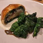 Orby Restaurant - アワビとホタテのパイ包み