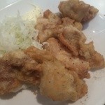 勝太鼓 - 鶏のから揚げ　サクサクでジューシー