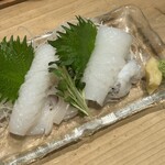 SAKE BAR サカナノトモ - ヤリイカ刺し　スミイカ刺し　食べ比べ