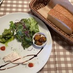 マンマパスタ - 前菜＆パンおかわり自由