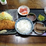 とんかつ専門店 かつ一 - 特ロースかつ定食