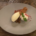 TOKYO Whisky Library - 