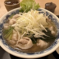 しゃぶしゃぶ芋つる 新橋店 別館 - 黒部名水ポークのラーメン