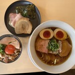 麺道 麒麟児 - 特製中華そば、チャーシューごはん