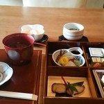 日本料理　やまと - 松花堂弁当2500円 外税 