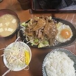 仔馬ドライブイン - レバー定食