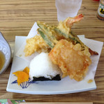 黄金の穂 - 黄金の穂セットのおにぎりと天ぷら