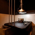 隠れ家個室 炭火鶏焼き 濃厚水炊き鍋 鶏まる - 