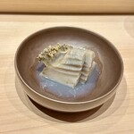 すし 良月 - 蒸し黒アワビ