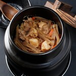 隠れ家個室 炭火鶏焼き 濃厚水炊き鍋 鶏まる - 