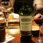 焼肉うしごろ - ヴィーニャ　エラスリス　マックスリゼルバ　カベルネソーヴィニヨン　2011