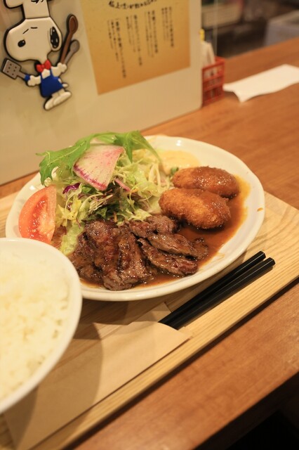 Yoshokuya Kitchen Hide photo 3