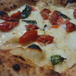 石窯PIZZAバル 四季 - 北海道マルゲビアンカ(テイクアウト)