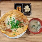 とんかつ めし処 長屋 - かつ丼（並）1,000円