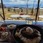 つぐもりカフェ - キーマカレーからのテラス席