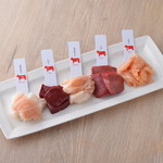 Jukusei Wagyu Yakiniku Aging Beef Karuizawa - ホルモン5種盛り合わせ