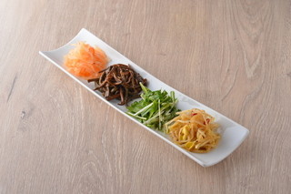 Jukusei Wagyu Yakiniku Aging Beef Karuizawa - ナムル盛り合わせ