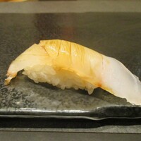 すし大 - アズキマス ： ９日間熟成。