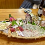 活魚料理一徳 - 活造り舟盛り 二人前サイズ