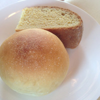 レストランゼルコバ - 自家製パン