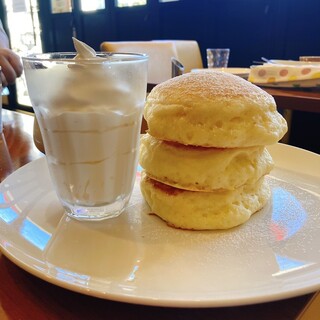 エッグ ムーン カフェ_1