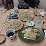 蕎麦切り ちょんまげ - 野菜天せいろと薬味ごまだれせいろ（〆