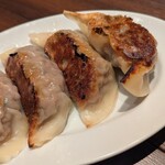 万豚記 - 大餃子