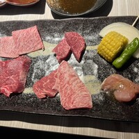 薩摩焼肉　黒桜 - 厳選4種
