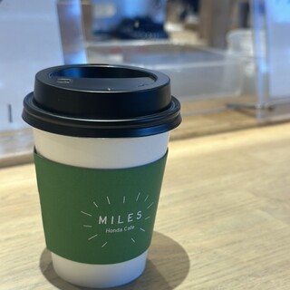 MILES Honda Cafe_0