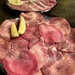 炭火焼肉 たけのうち - タン塩