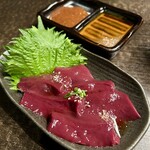 炭火焼肉 たけのうち - 生レバー焼き