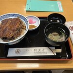 新玉亭 - うなぎ＆肝吸い