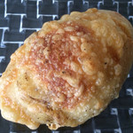 ぱんらぼSaku - チーズとブラックペッパーのパン。