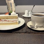 コーヒーとおやつの店 アンドモア - 