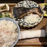 串打ちジビエと鰻串 新宿寅箱 - 